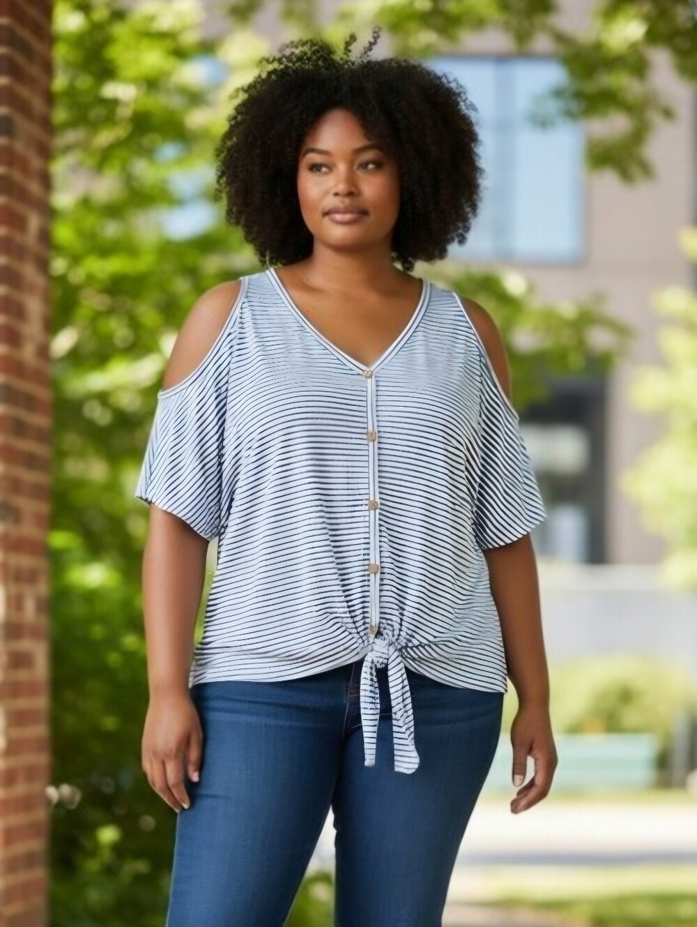 e.Luna Cold-Shoulder Tie Hem Striped Top in Five Colors Size 3X